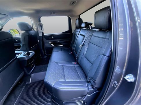 Used 2024 Toyota Tundra Limited AWD/4WD image 19