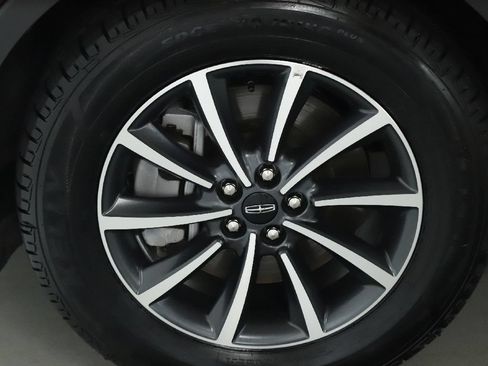 Certified 2022 Lincoln Nautilus AWD image 37