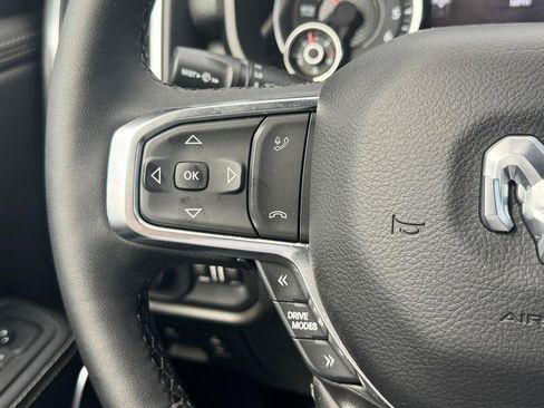 Used 2025 RAM 1500 Laramie image 16