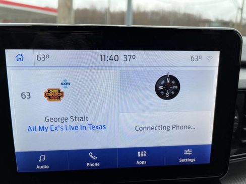 Used 2020 Ford Explorer XLT w/ Class III Trailer Tow Package image 17