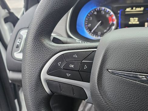 Used 2016 Chrysler 200 LX image 32