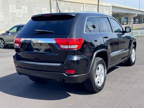 Used 2012 Jeep Grand Cherokee Laredo w/ Laredo E Group RWD image 12
