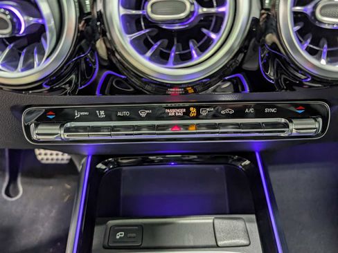 Certified 2023 Mercedes-Benz GLA 250 4MATIC image 30