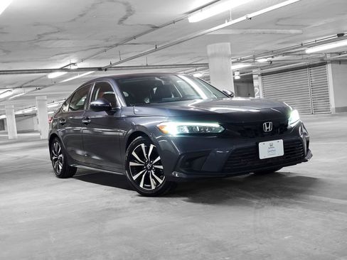 Certified 2022 Honda Civic EX-L image 4