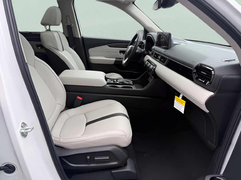 New 2026 Honda Pilot Touring image 15