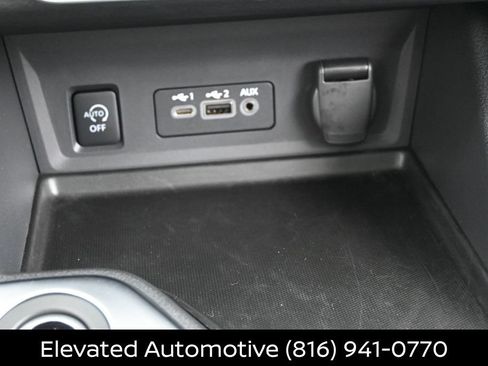 Certified 2025 Nissan Sentra SR w/ SR Premium Package FWD image 23