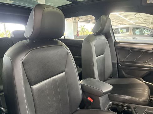 Certified 2023 Volkswagen Tiguan SE R-Line FWD image 27
