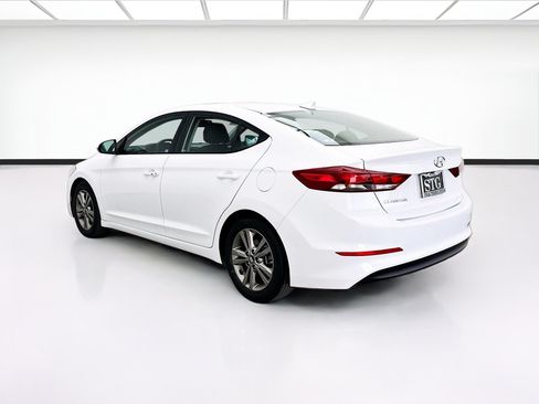 Used 2018 Hyundai Elantra Value Edition FWD image 6