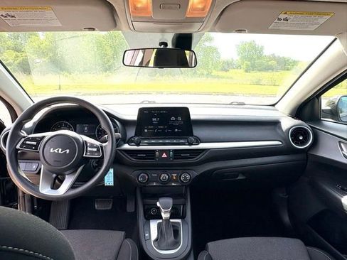 Used 2024 Kia Forte LX FWD image 11
