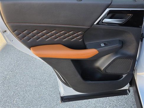 Used 2022 Mitsubishi Outlander SEL image 41