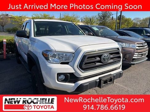 Used 2023 Toyota Tacoma SR5 image 1