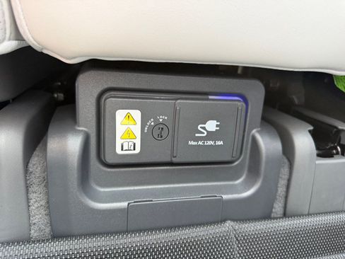 Used 2024 Hyundai Ioniq 5 Limited RWD image 46
