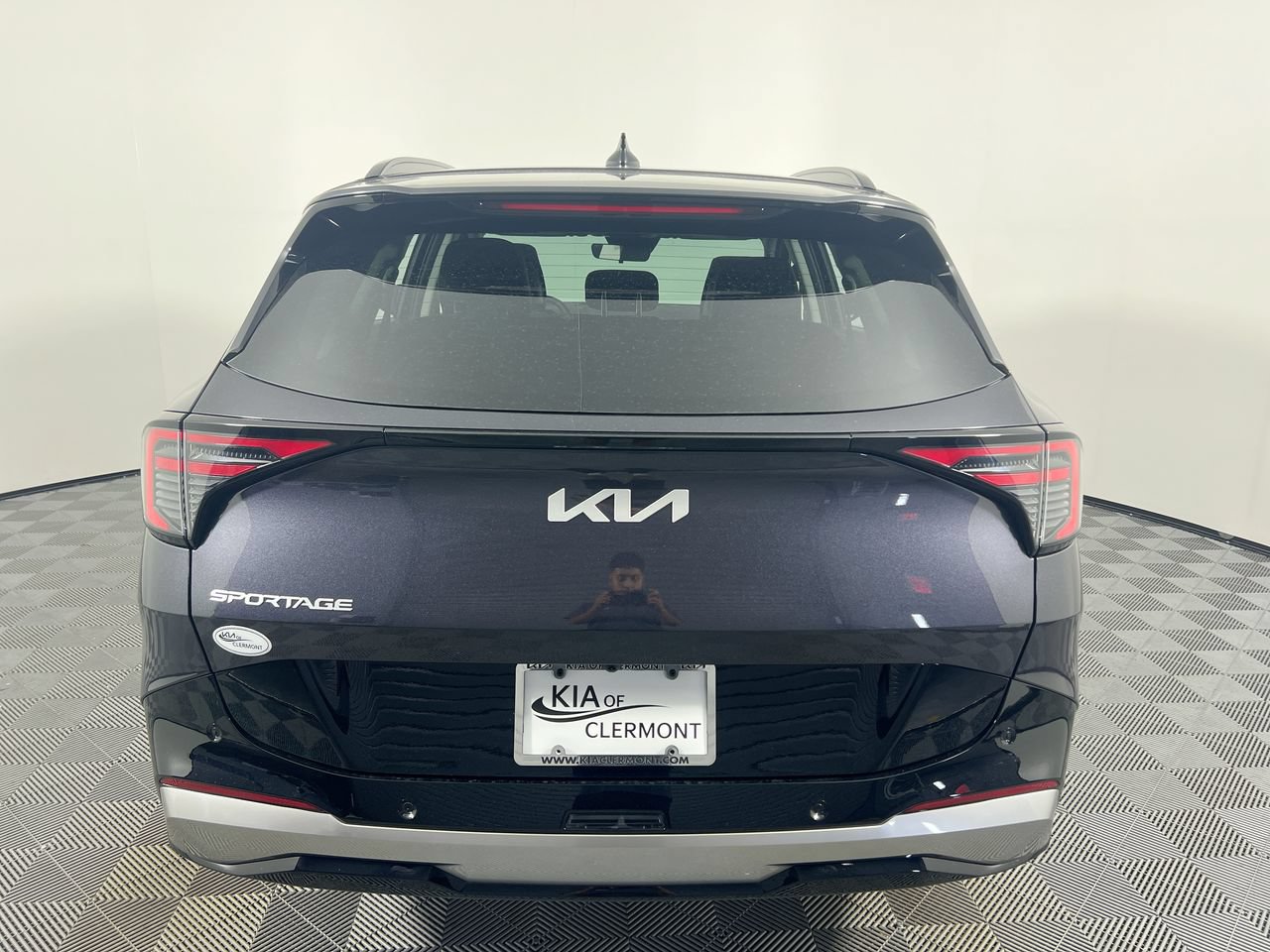 New 2026 Kia Sportage SX FWD image 4