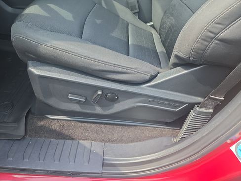 Certified 2022 Ford F150 XLT w/ Equipment Group 302A High image 17