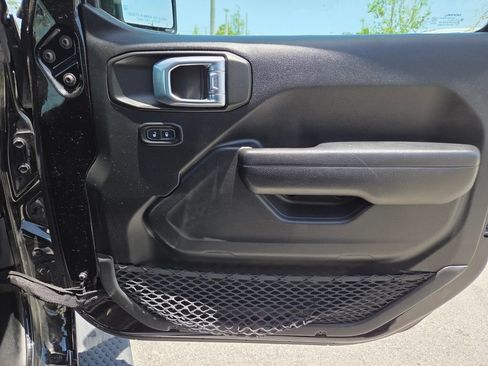 Used 2021 Jeep Wrangler Sport AWD/4WD image 28