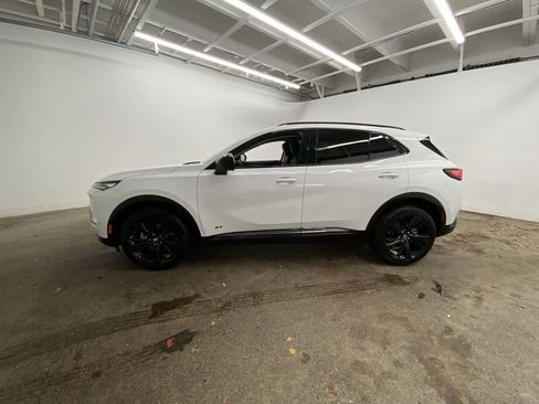 Used 2025 Buick Envision Sport Touring image 3