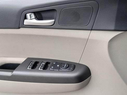 Used 2022 Kia Sportage LX image 28