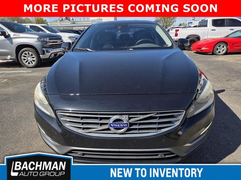 Used 2018 Volvo S60 T5 Inscription image 3