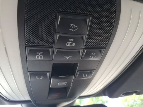 Used 2013 Mercedes-Benz E 350 4MATIC Sedan image 23