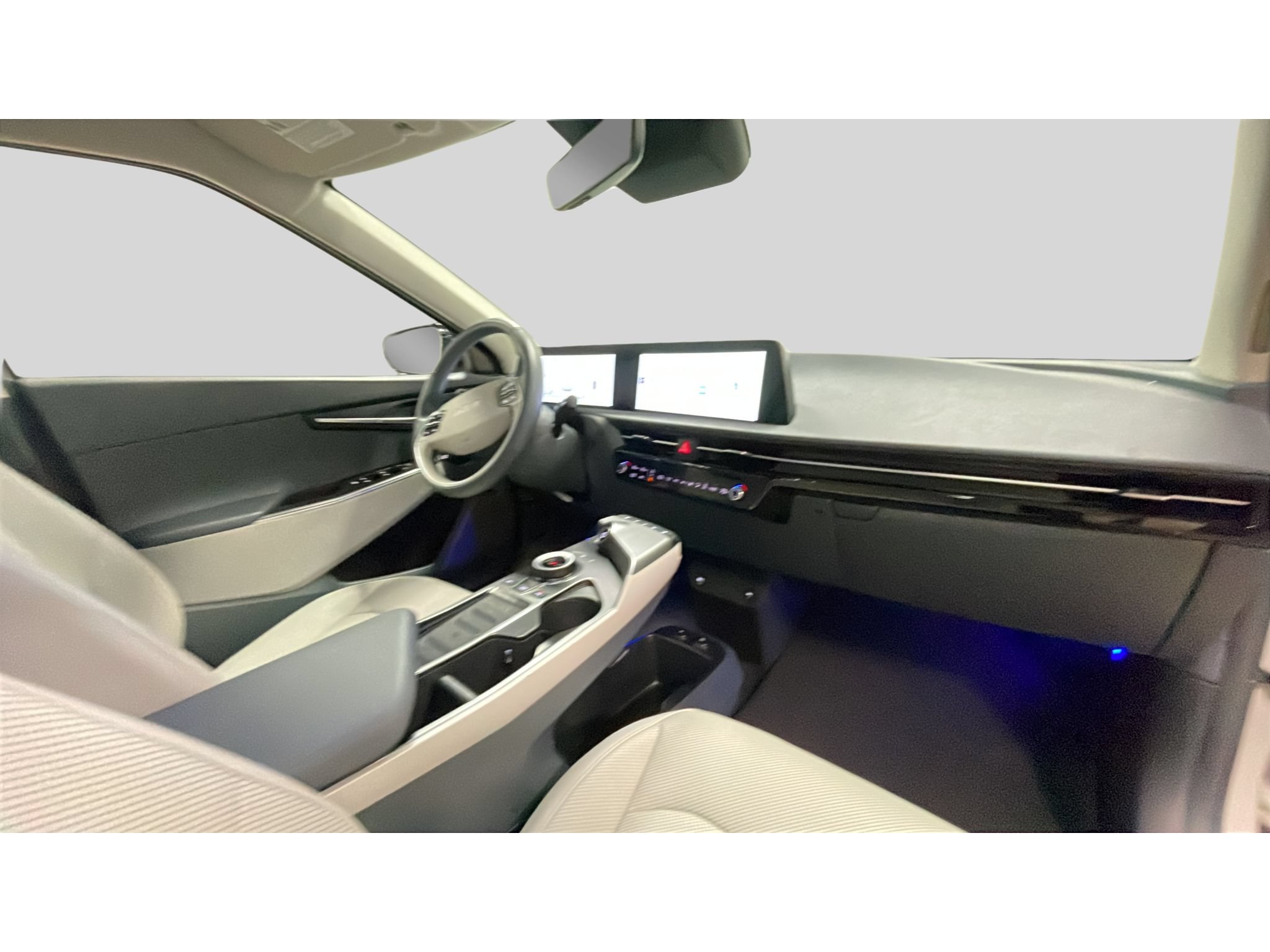 Used 2023 Kia EV6 Wind w/ Wind Technology Package AWD/4WD image 18