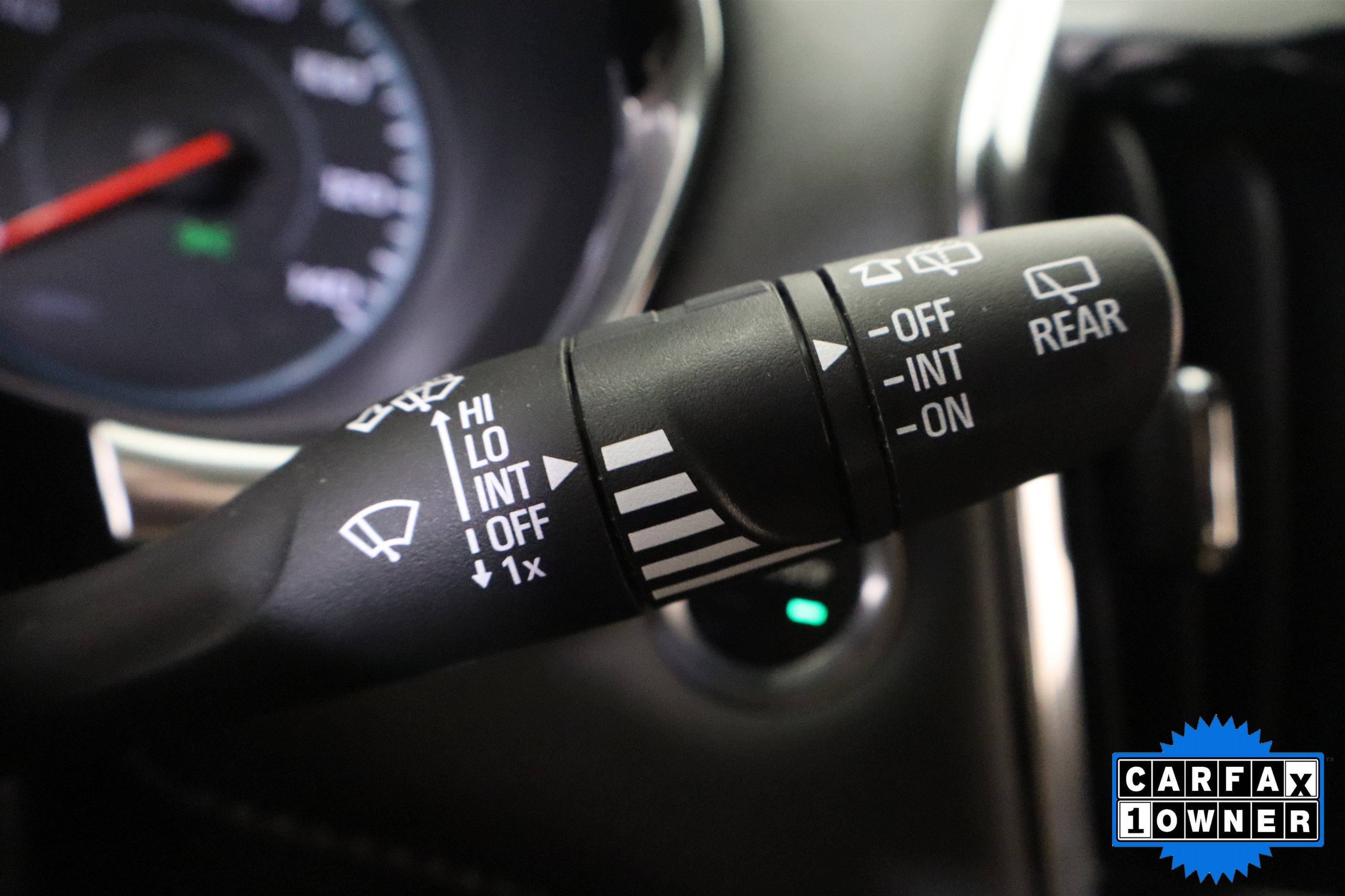 Used 2023 Chevrolet Traverse LT FWD image 31