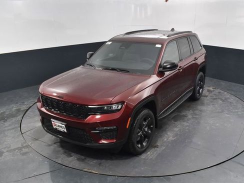 New 2025 Jeep Grand Cherokee Limited w/ Black Appearance Package AWD/4WD image 43
