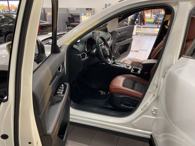 Certified 2025 MAZDA CX-5 Carbon Edition AWD/4WD image 12