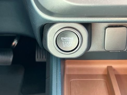 Used 2024 Ford Maverick Lariat w/ FX4 Off-Road Package image 32