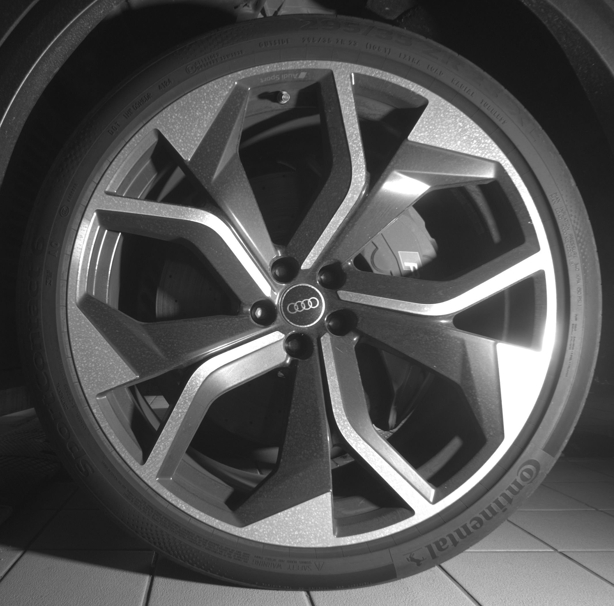 Used 2022 Audi RS Q8 AWD/4WD image 37