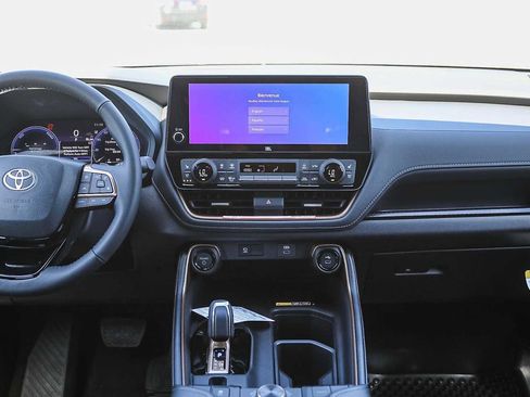 New 2026 Toyota Grand Highlander AWD Hybrid image 15