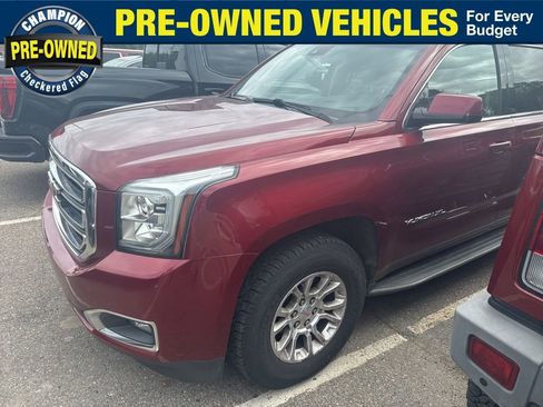 Used 2016 GMC Yukon XL SLT AWD/4WD image 1