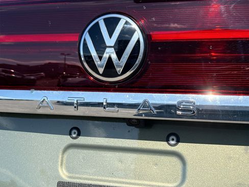 New 2026 Volkswagen Atlas Cross Sport SEL Premium R-Line AWD/4WD image 11