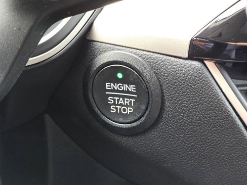 Used 2022 Ford Escape SEL w/ Technology Package image 18