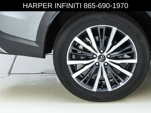 Used 2025 INFINITI QX60 Sensory AWD/4WD image 14