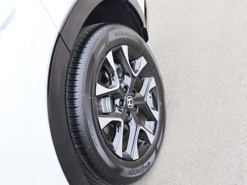 Certified 2026 Honda HR-V EX-L image 33