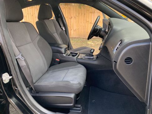 Used 2022 Dodge Charger SXT RWD image 14