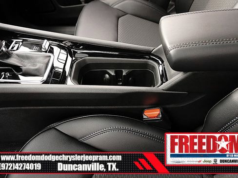 New 2026 Jeep Compass Latitude image 35