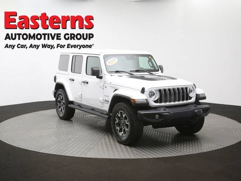 Used 2024 Jeep Wrangler Unlimited Sahara w/ Dual Top Group AWD/4WD image 49