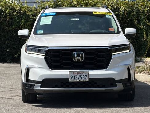 Certified 2024 Honda Pilot Elite image 9