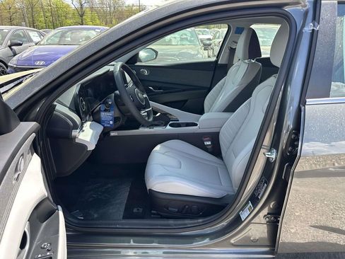 New 2026 Hyundai Elantra Limited w/ Cargo Package FWD image 15