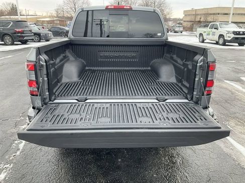 Used 2024 Nissan Frontier PRO-4X image 30
