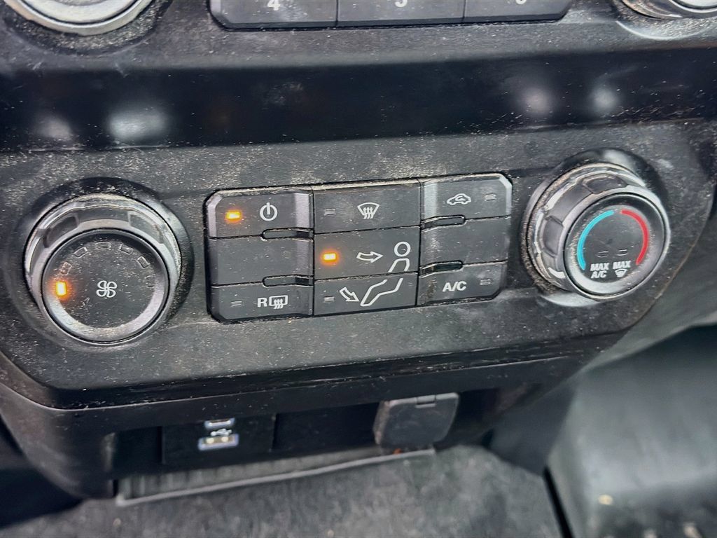 Used 2020 Ford F250 XL w/ STX Appearance Package AWD/4WD image 18
