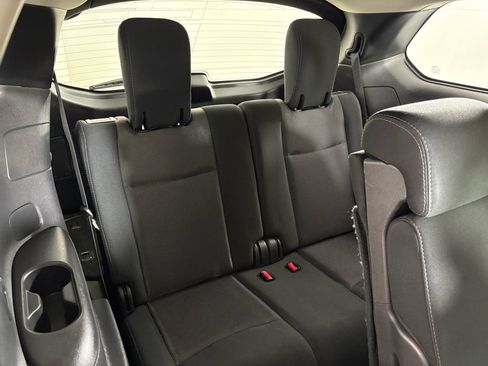 Certified 2017 Nissan Pathfinder SV image 36