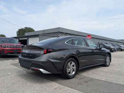 Used 2026 Hyundai Sonata SE FWD image 5
