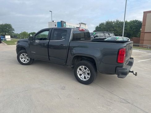 Used 2017 Chevrolet Colorado LT w/ LT Convenience Package image 5