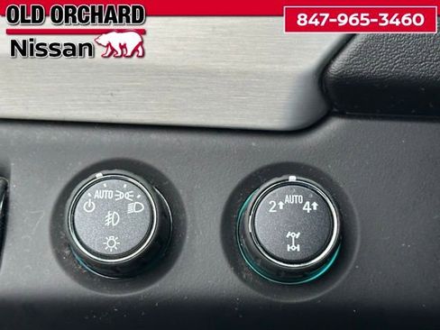 Used 2019 GMC Yukon SLE w/ SLE Value Package image 13