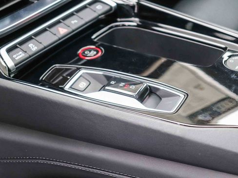 Used 2023 Audi e-tron GT Premium Plus AWD/4WD image 19