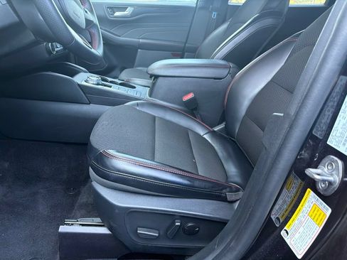 Used 2025 Ford Escape ST-Line Select AWD/4WD image 7