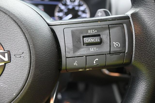 Used 2024 Nissan Rogue S AWD/4WD image 19
