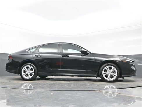 Certified 2025 Honda Accord LX image 26